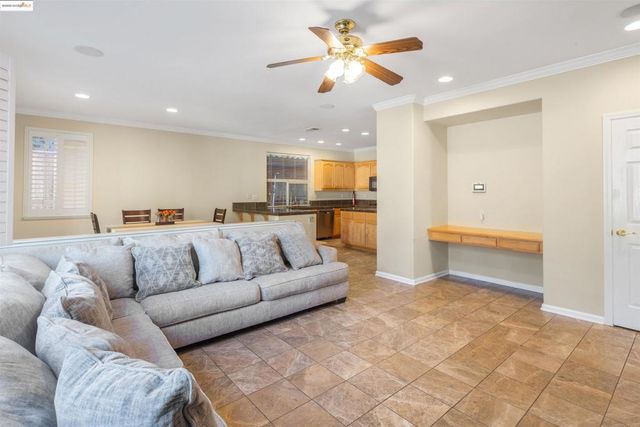 4437 Buckskin Dr, Antioch, CA 94531