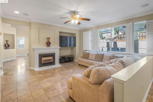 4437 Buckskin Dr, Antioch, CA 94531