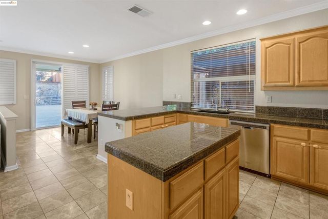 4437 Buckskin Dr, Antioch, CA 94531