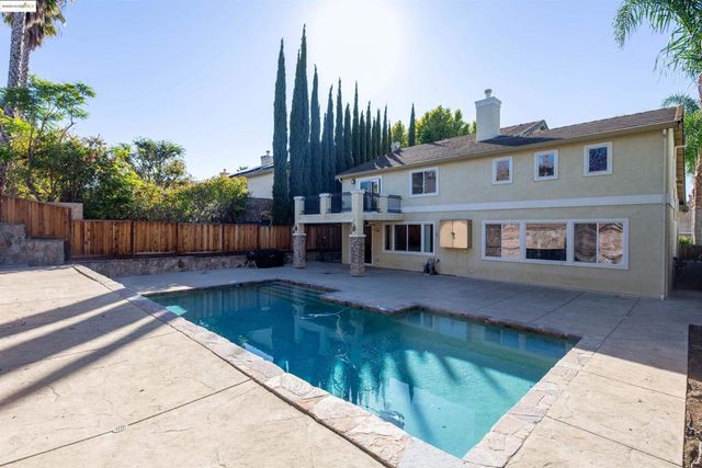 4437 Buckskin Dr, Antioch, CA 94531