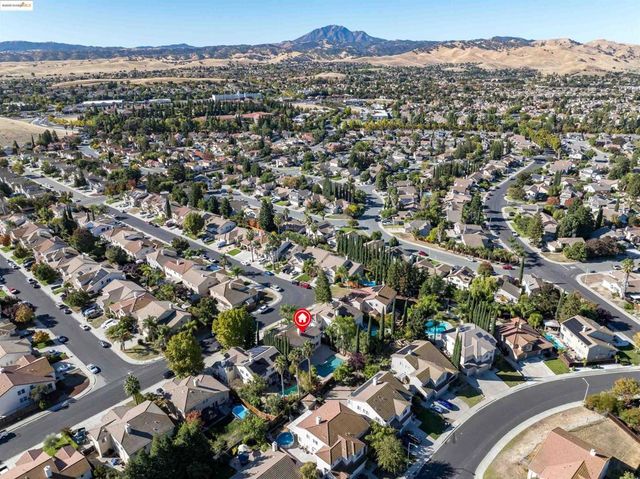 4437 Buckskin Dr, Antioch, CA 94531