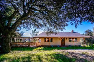 2570 Live Oaks Trl, Boulevard, CA 91905