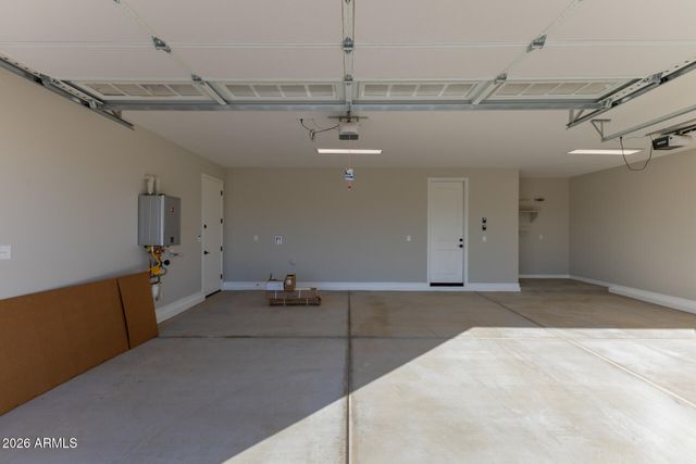 17624 W DIANA Avenue, Waddell, AZ 85355