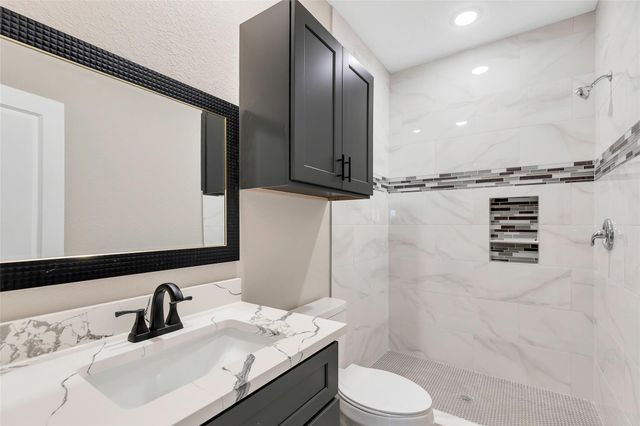 410 Road 7000, Cleveland, TX 77327