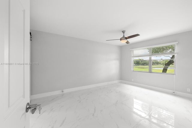 12500 SW 6th St 206N, Pembroke Pines, FL 33027