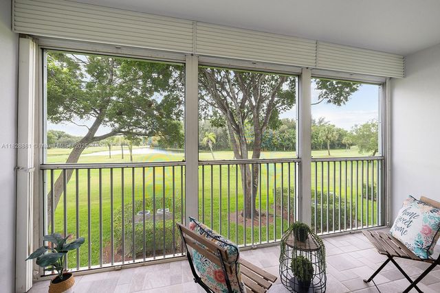 12500 SW 6th St 206N, Pembroke Pines, FL 33027