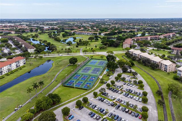 12500 SW 6th St 206N, Pembroke Pines, FL 33027