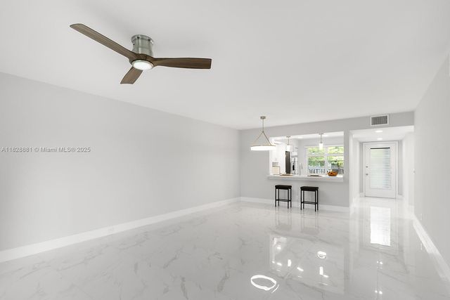 12500 SW 6th St 206N, Pembroke Pines, FL 33027