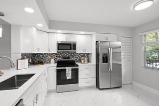 12500 SW 6th St 206N, Pembroke Pines, FL 33027