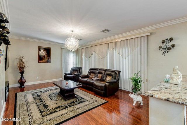 5370 W KALER Circle, Glendale, AZ 85301