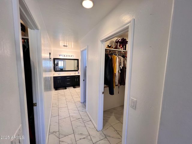 5370 W KALER Circle, Glendale, AZ 85301