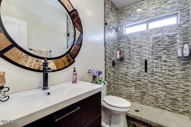 5370 W KALER Circle, Glendale, AZ 85301