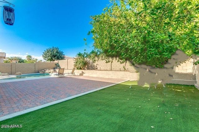 5370 W KALER Circle, Glendale, AZ 85301