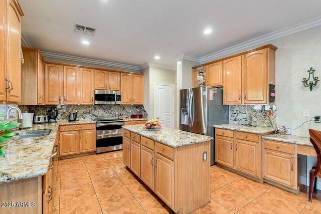 5370 W KALER Circle, Glendale, AZ 85301