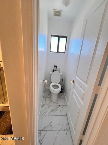 5370 W KALER Circle, Glendale, AZ 85301