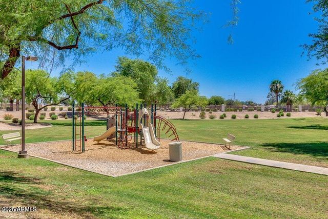 5370 W KALER Circle, Glendale, AZ 85301