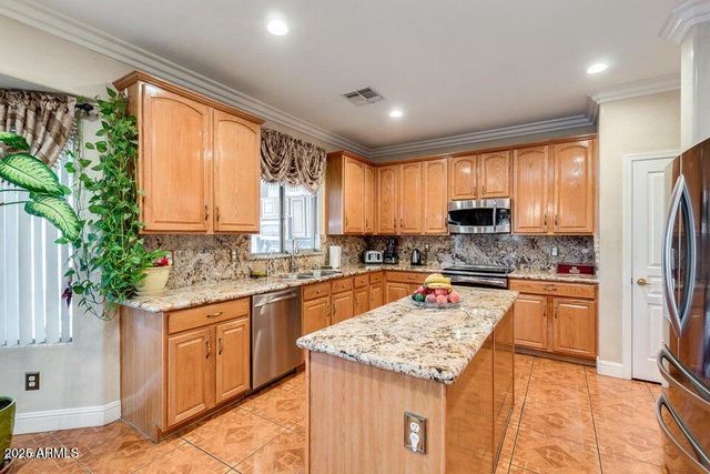 5370 W KALER Circle, Glendale, AZ 85301