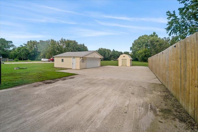 425 Grand Boulevard, Evansdale, IA 50707