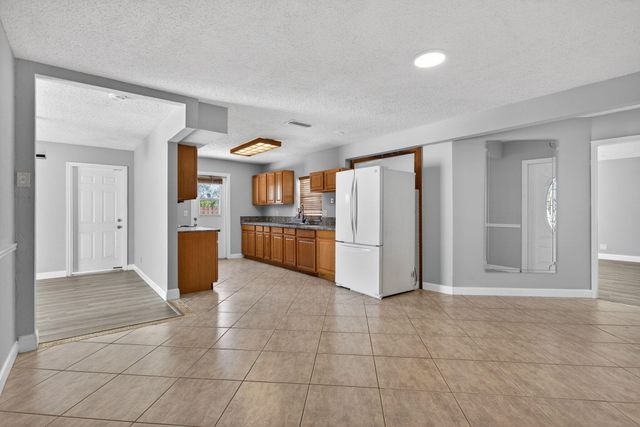 6382 Royal Palm Boulevard 6382, Margate, FL 33063