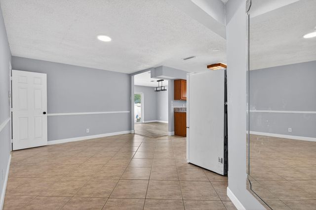 6382 Royal Palm Boulevard 6382, Margate, FL 33063