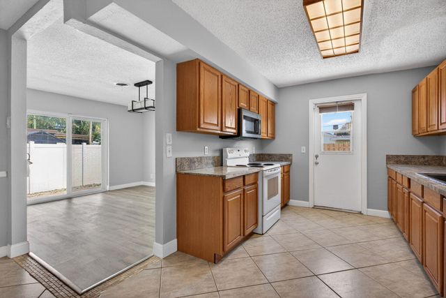 6382 Royal Palm Boulevard 6382, Margate, FL 33063