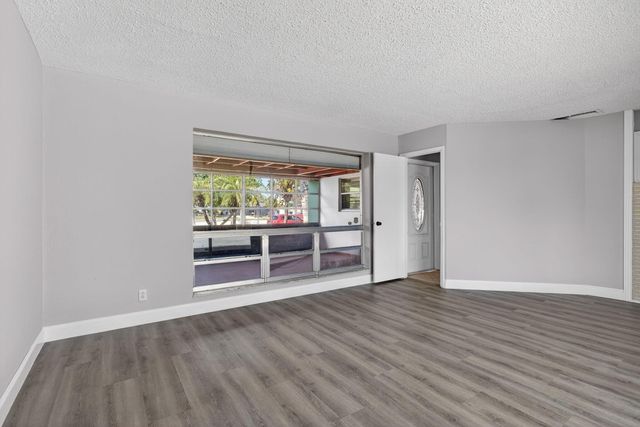 6382 Royal Palm Boulevard 6382, Margate, FL 33063