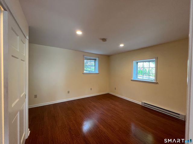 1 Twist Hill Lane, Newtown, CT 06470