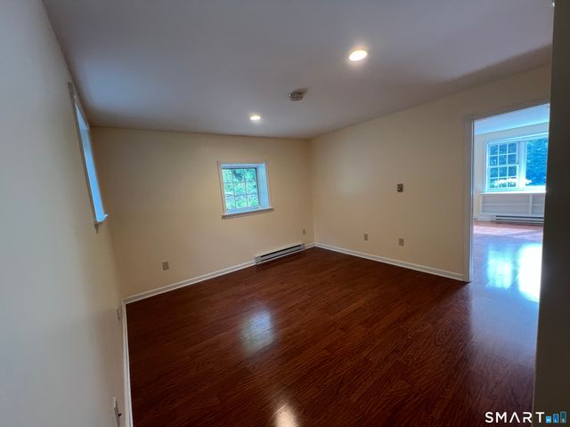 1 Twist Hill Lane, Newtown, CT 06470