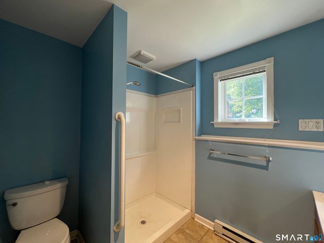 1 Twist Hill Lane, Newtown, CT 06470