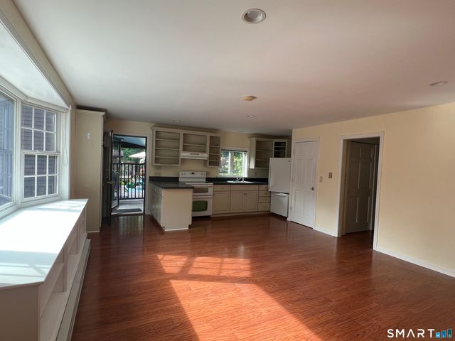 1 Twist Hill Lane, Newtown, CT 06470