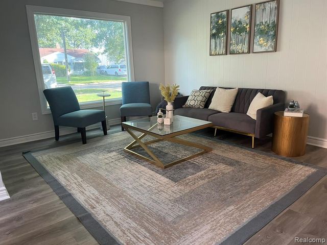 18917 Wall Street, Melvindale, MI 48122