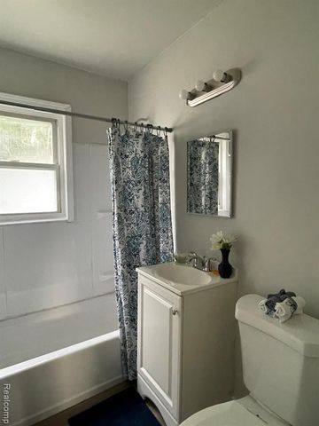 18917 Wall Street, Melvindale, MI 48122