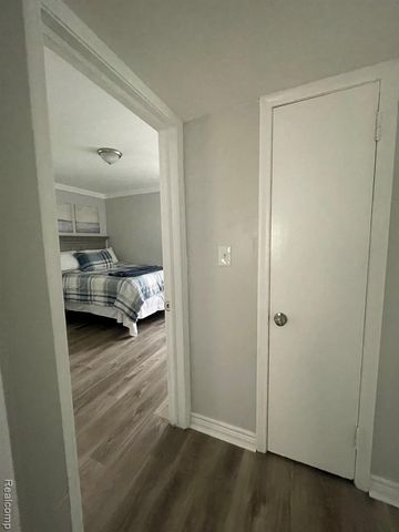 18917 Wall Street, Melvindale, MI 48122