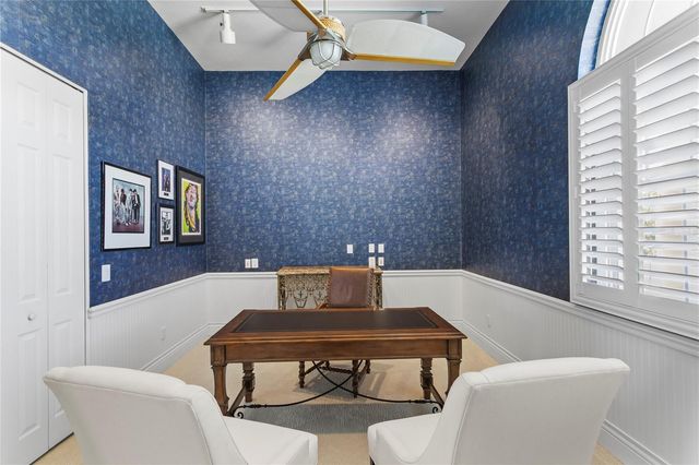 6103 PASADENA POINT BOULEVARD S, Gulfport, FL 33707