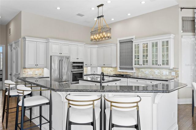 6103 PASADENA POINT BOULEVARD S, Gulfport, FL 33707