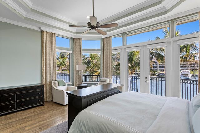 6103 PASADENA POINT BOULEVARD S, Gulfport, FL 33707