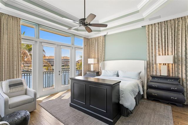 6103 PASADENA POINT BOULEVARD S, Gulfport, FL 33707