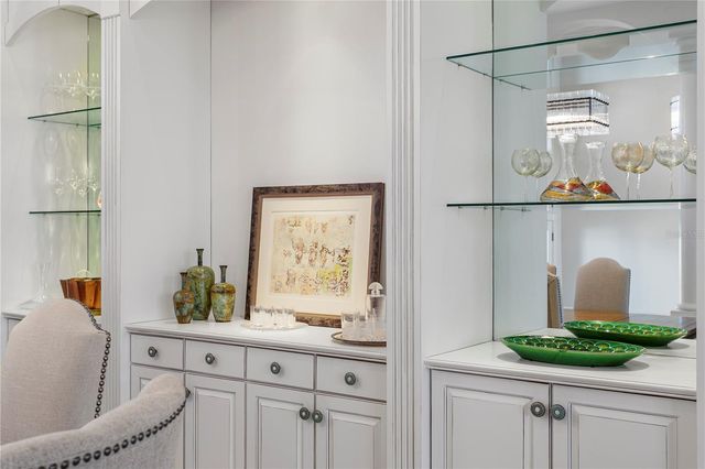 6103 PASADENA POINT BOULEVARD S, Gulfport, FL 33707