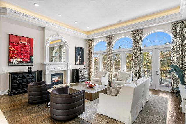 6103 PASADENA POINT BOULEVARD S, Gulfport, FL 33707