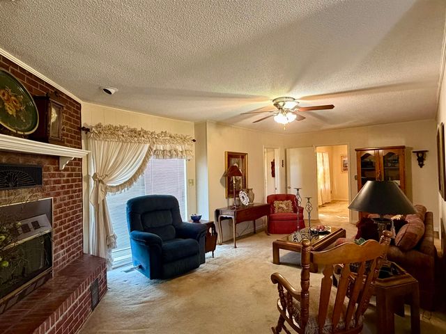 192 NEW BETHEL RD, Selmer, TN 38375