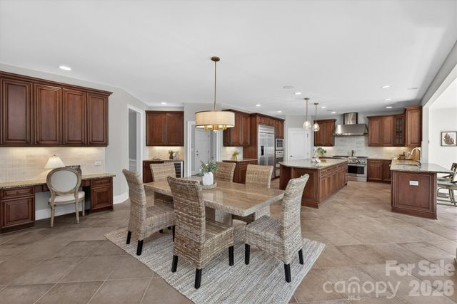 804 Wandering Way Drive, Waxhaw, NC 28173