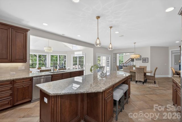 804 Wandering Way Drive, Waxhaw, NC 28173