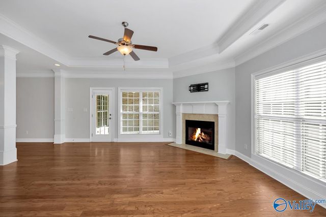 2909 Eastern Shore Drive SE, Owens Cross Roads, AL 35763