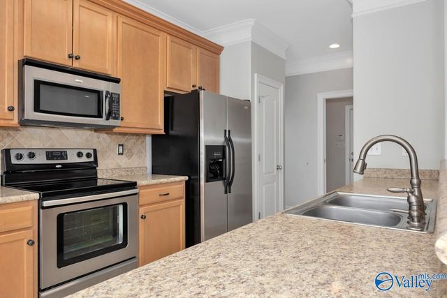 2909 Eastern Shore Drive SE, Owens Cross Roads, AL 35763