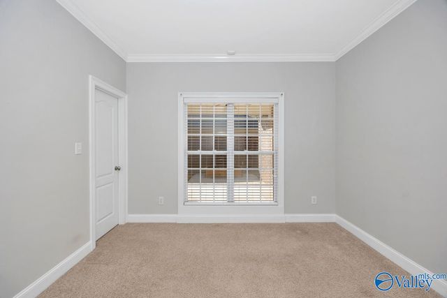 2909 Eastern Shore Drive SE, Owens Cross Roads, AL 35763