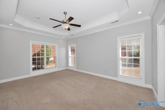 2909 Eastern Shore Drive SE, Owens Cross Roads, AL 35763