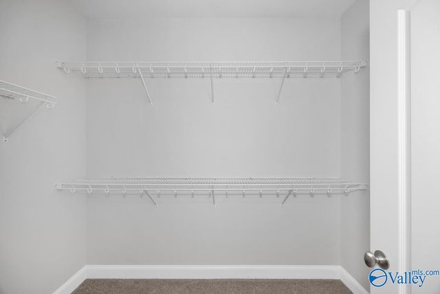 2909 Eastern Shore Drive SE, Owens Cross Roads, AL 35763