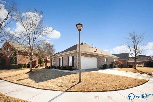 2909 Eastern Shore Drive SE, Owens Cross Roads, AL 35763