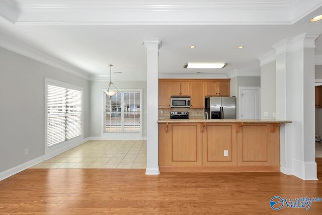 2909 Eastern Shore Drive SE, Owens Cross Roads, AL 35763