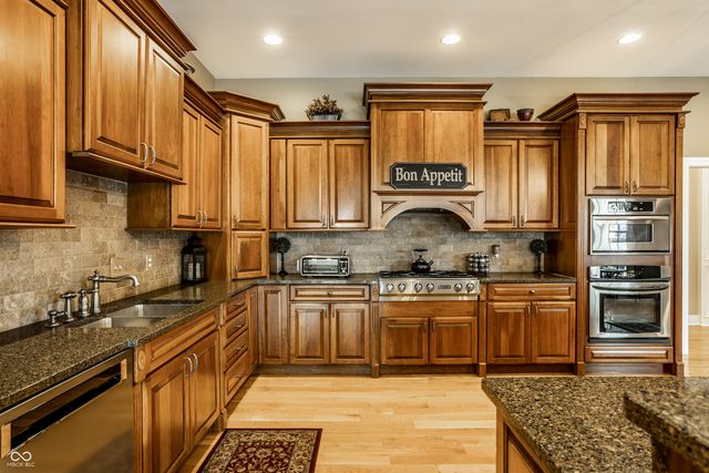 3516 Hintocks Circle, Carmel, IN 46032